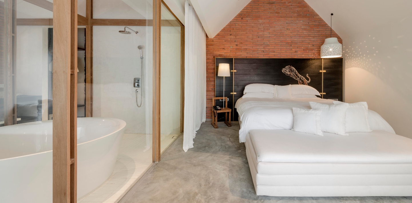 superior rooms modern comfort & convenience sala ayutthaya