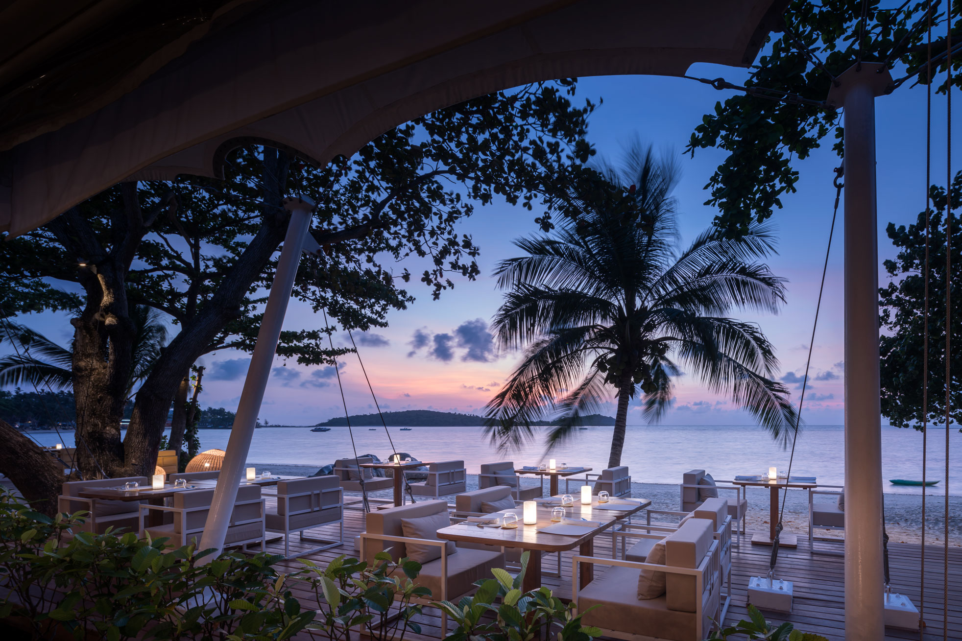 SALA Restaurant Beach View Dining at SALA Samui Chaweng Beach Resort