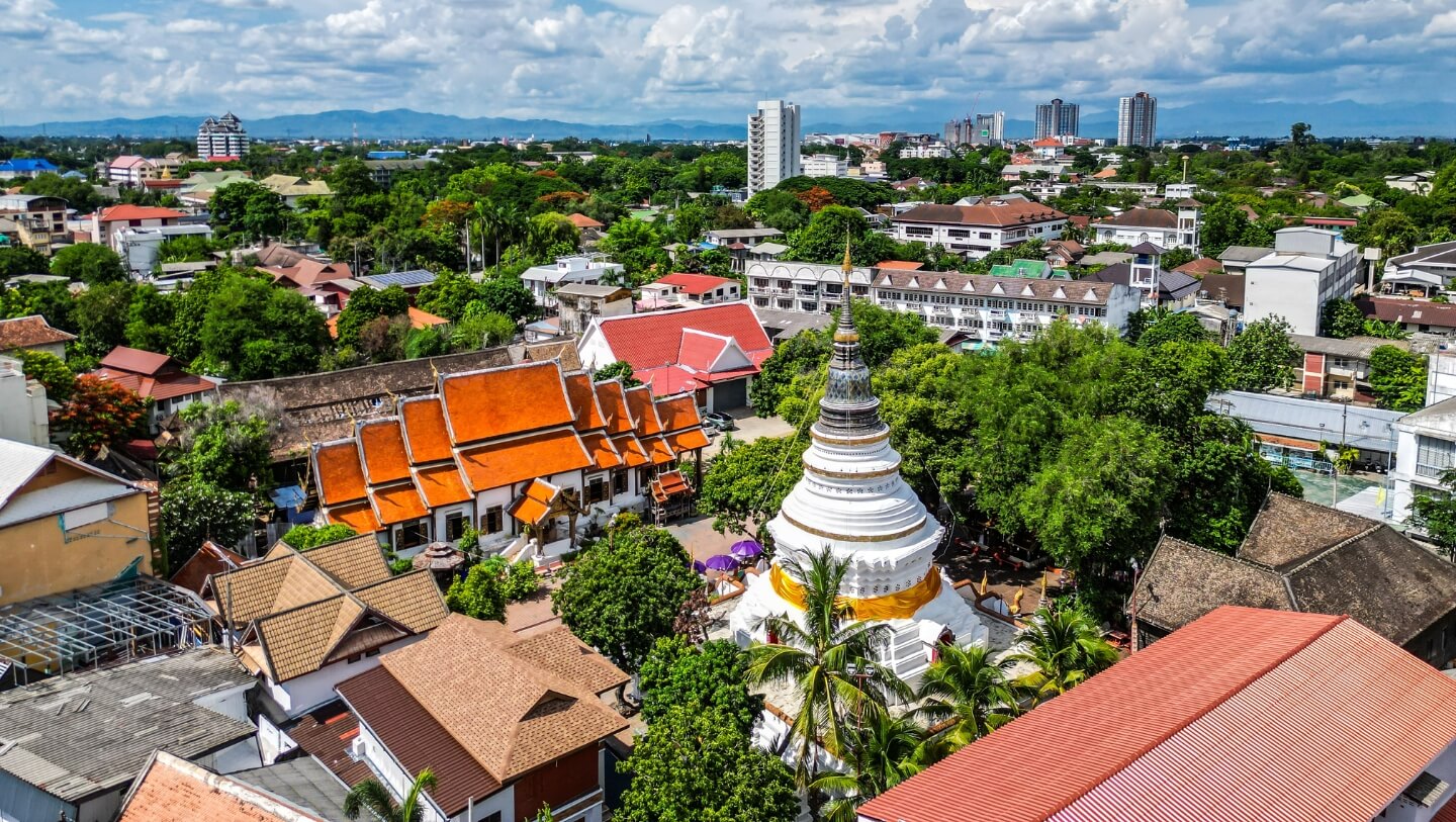 2. neighbourhood explore the local sights & hotspots sala lanna Chiang Mai