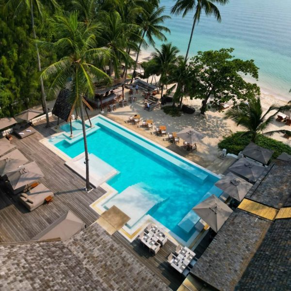 '@salachoengmonbeach Follow us for the best private pool villa deals 2