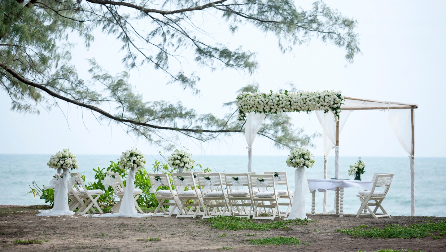 SALA Phuket Wedding on the beach or on the lawn with a Dedicated Wedding Specialist