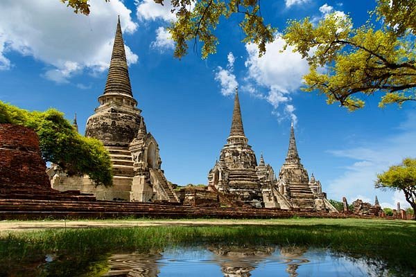 Wat Phra Si Sanphet sala ayutthaya visit a nearby temple steeped in history